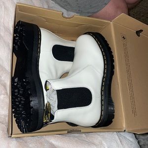 2976 Quad Doc Martins